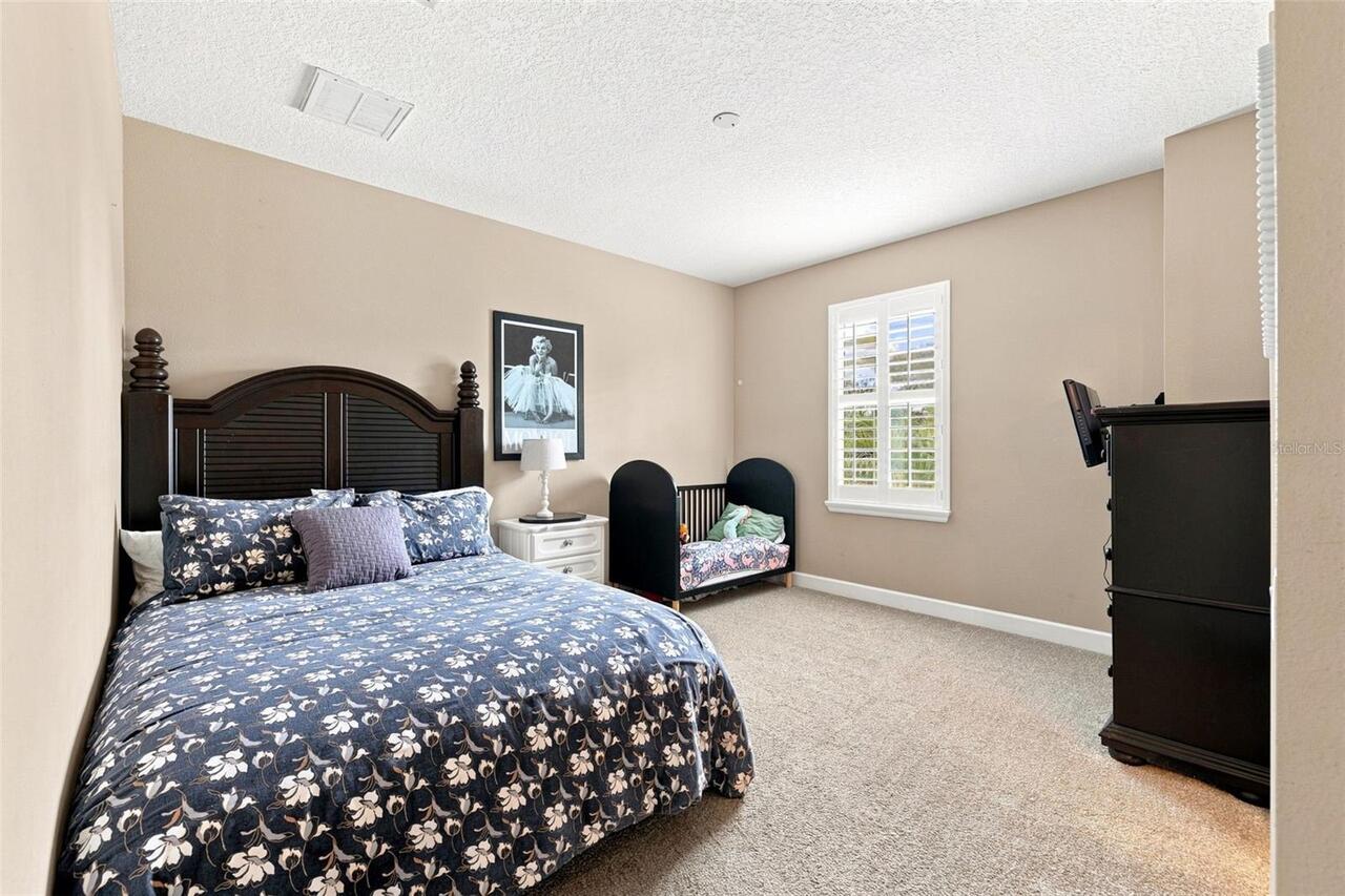 Listing Photo 32