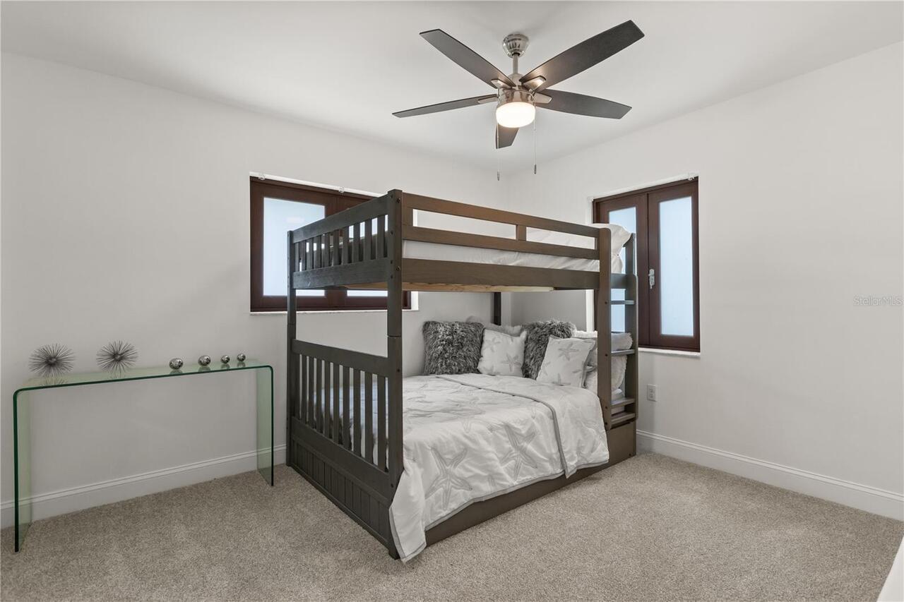 Listing Photo 22