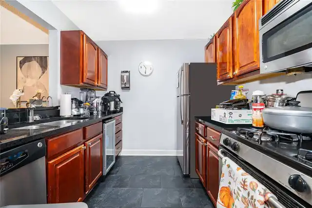 Listing Photo 16