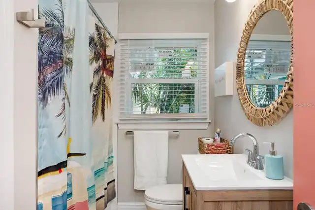 Listing Photo 12