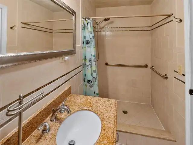 Listing Photo 30
