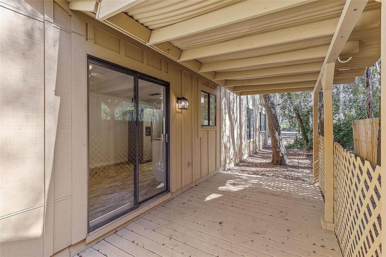 Listing Photo 10