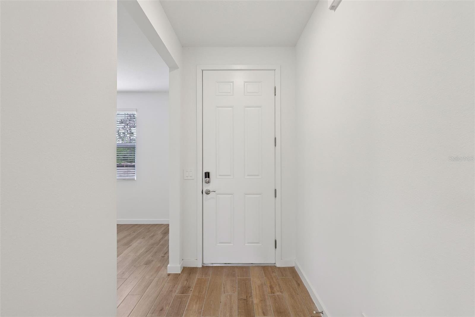 Listing Photo 6