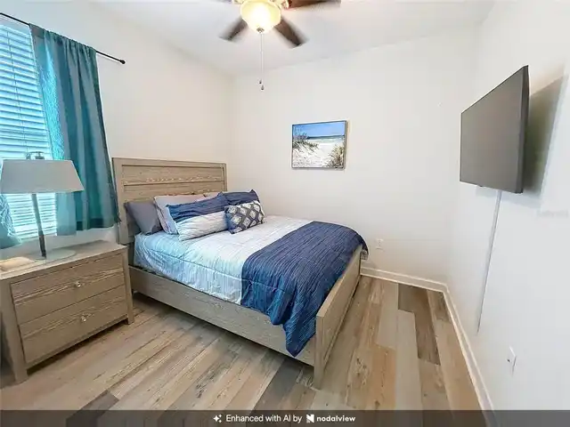 Listing Photo 11