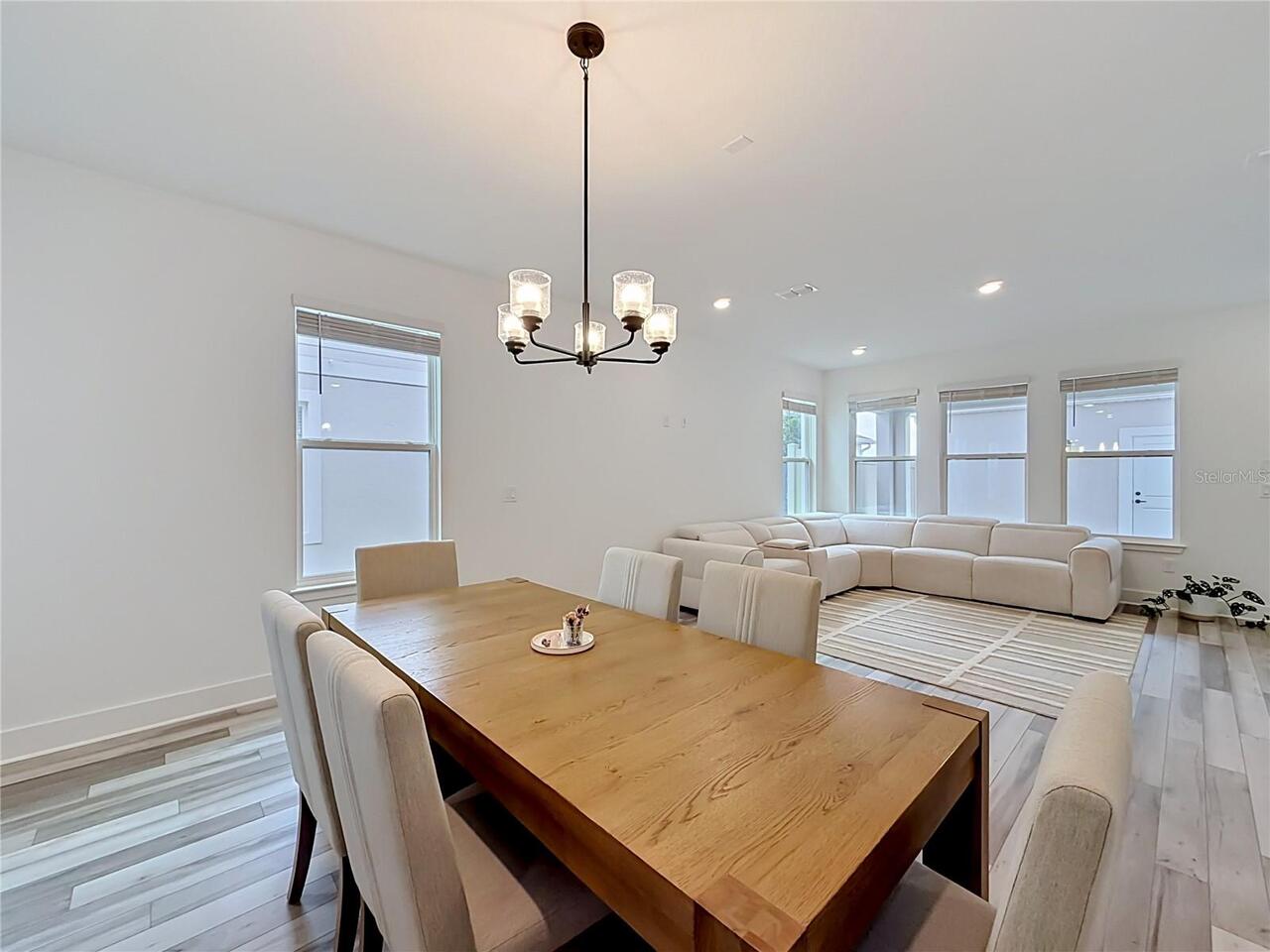 Listing Photo 10