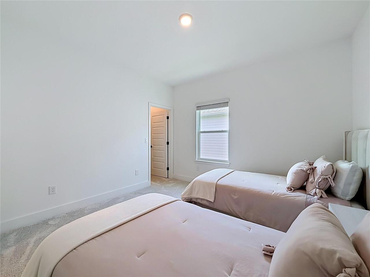 Listing Photo 33