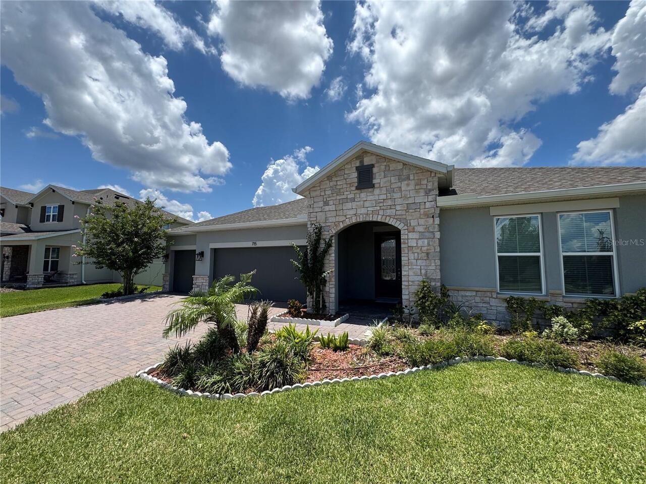 Minneola Real Estate