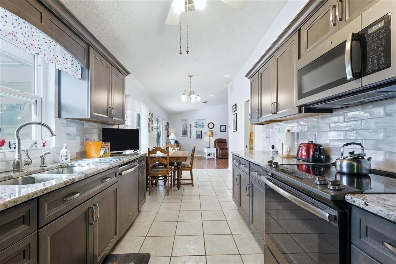 Listing Photo 15