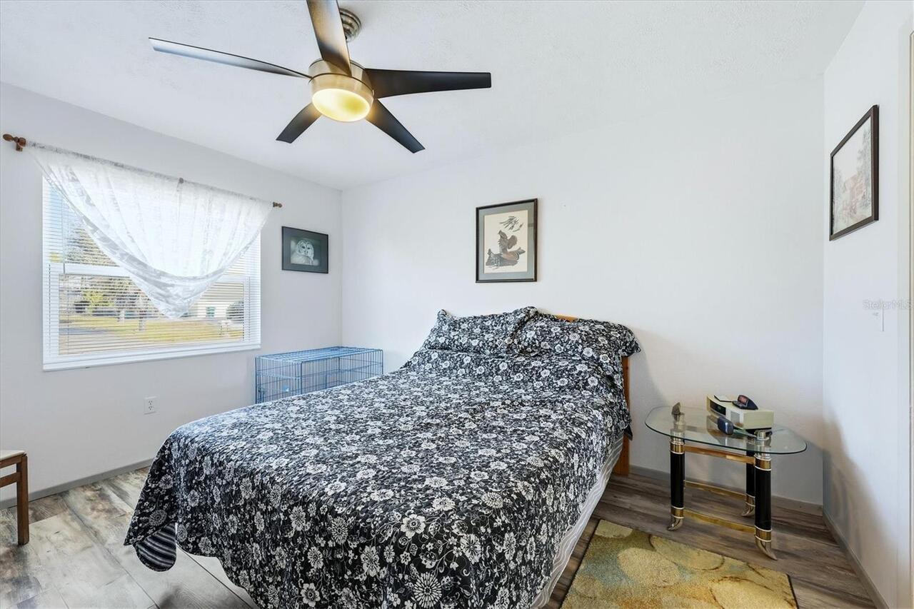 Listing Photo 16