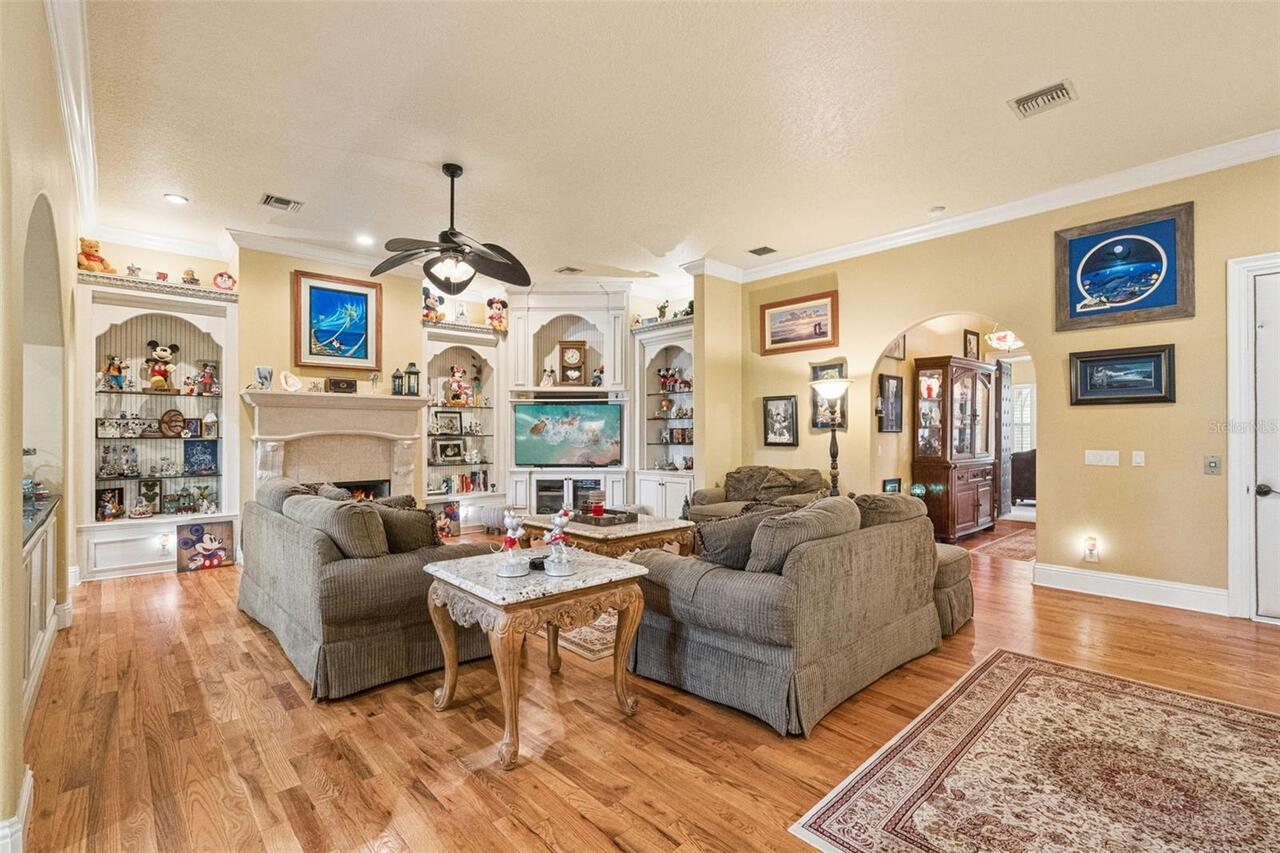 Listing Photo 12