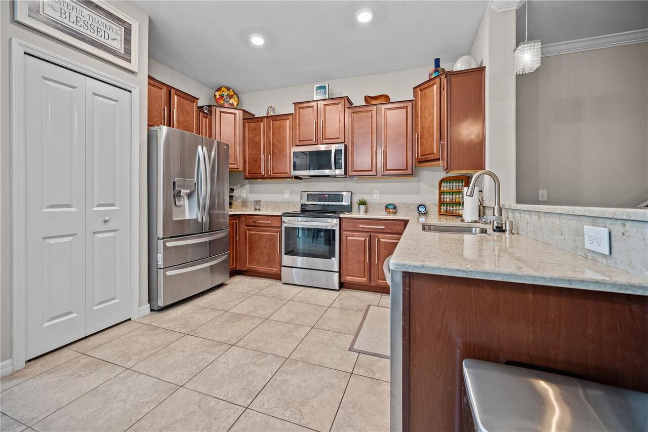 Listing Photo 10