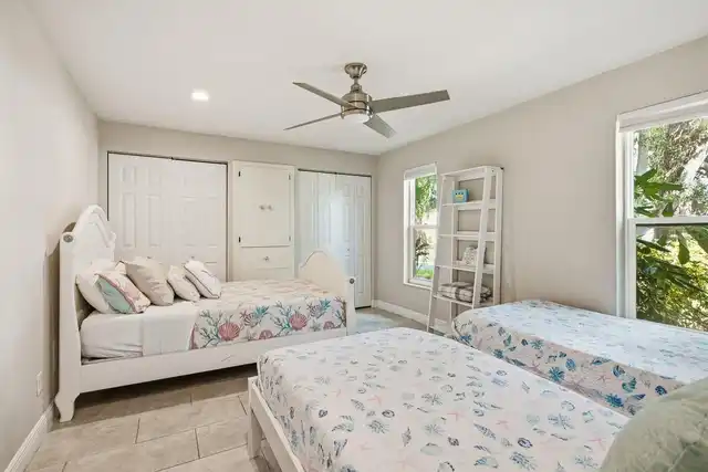 Listing Photo 25