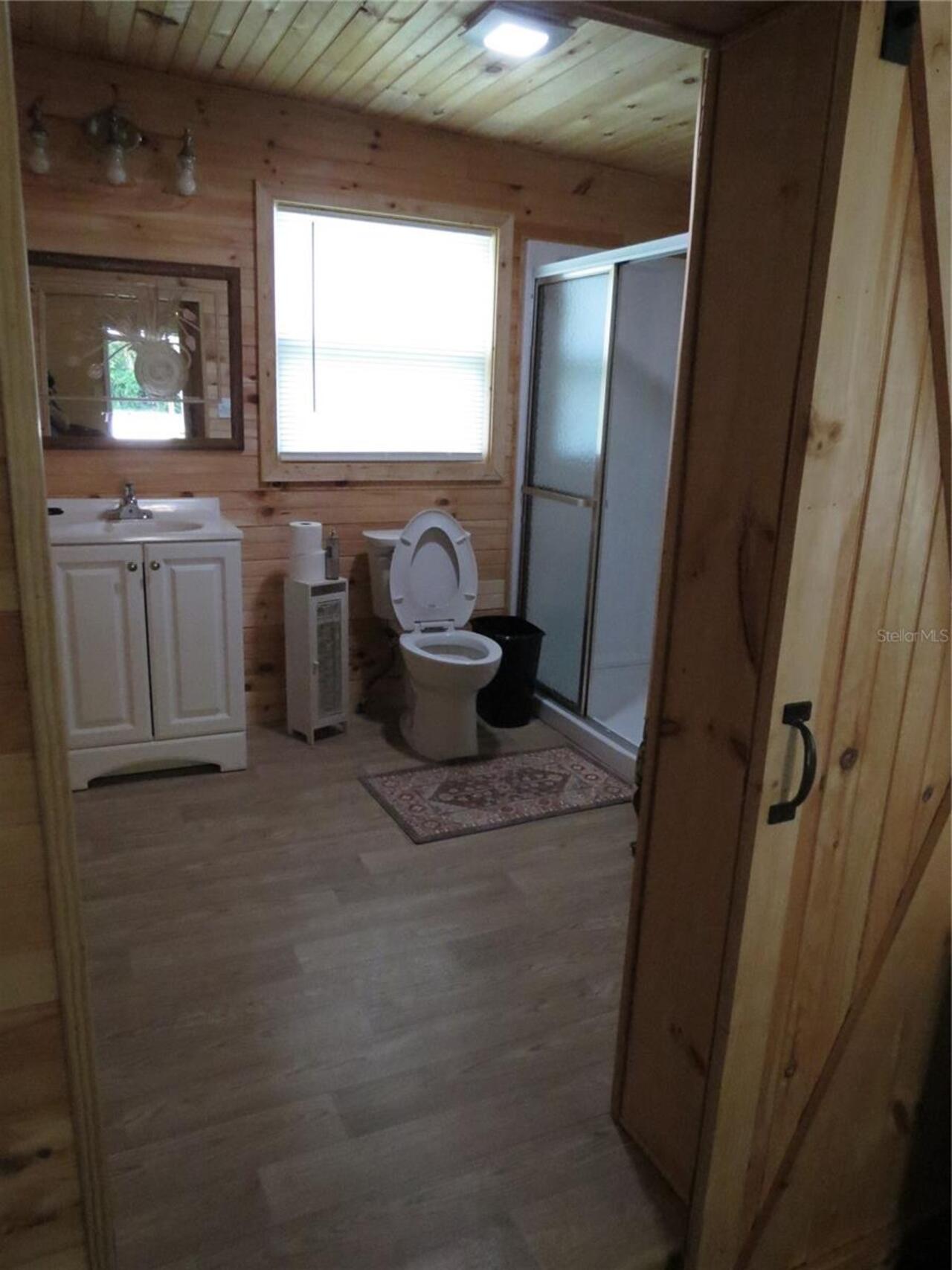 Listing Photo 17
