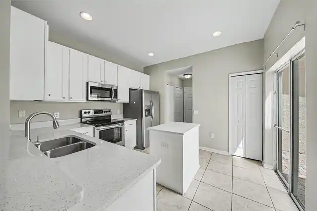 Listing Photo 11