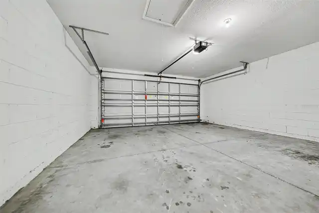 Listing Photo 25