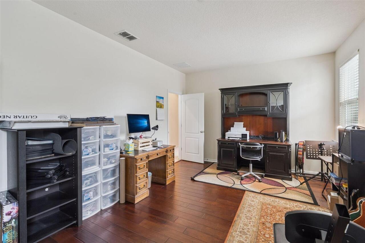 Listing Photo 18
