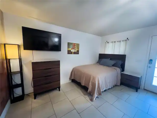 Listing Photo 7