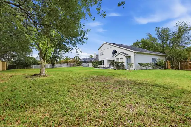 Listing Photo 18