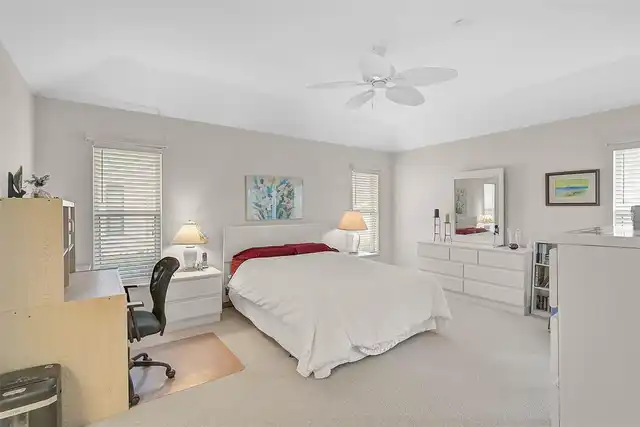 Listing Photo 8
