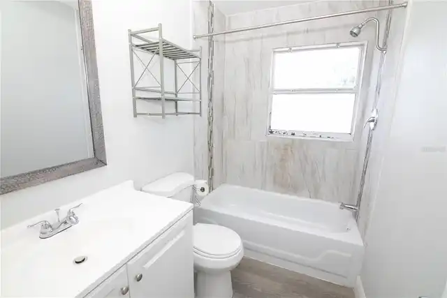 Listing Photo 9