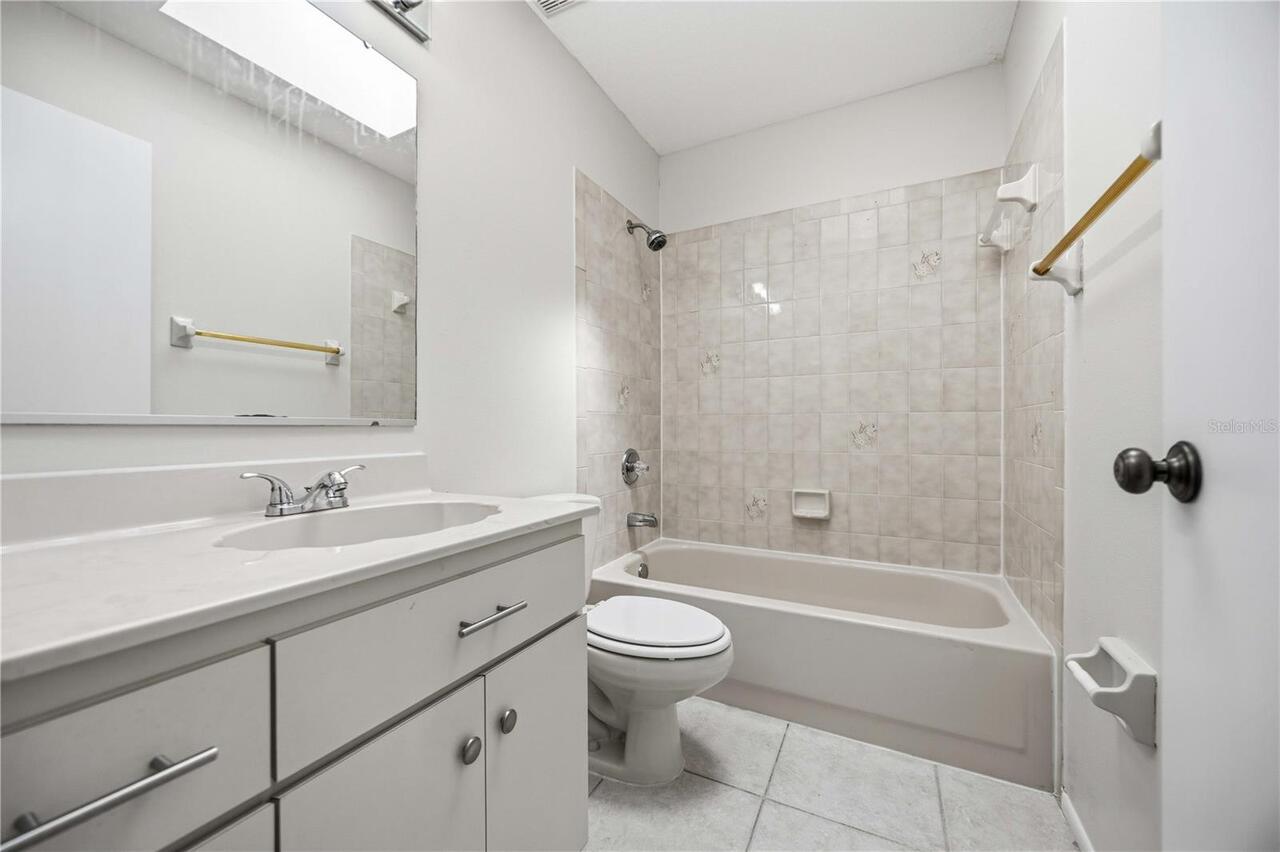 Listing Photo 15