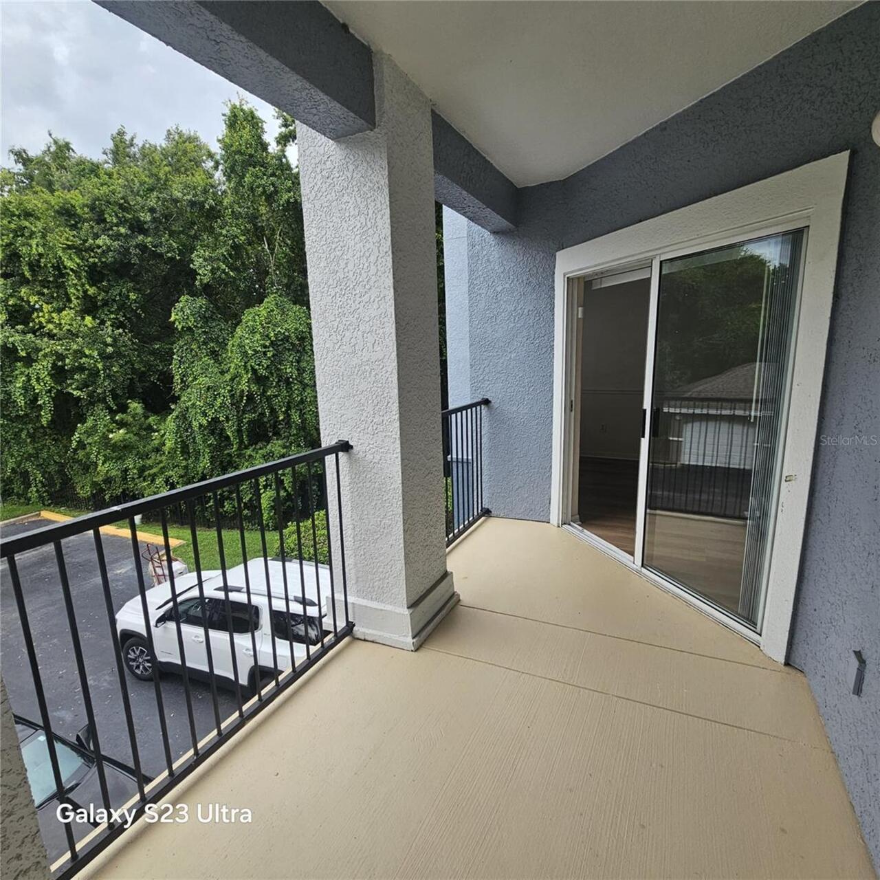 Listing Photo 12
