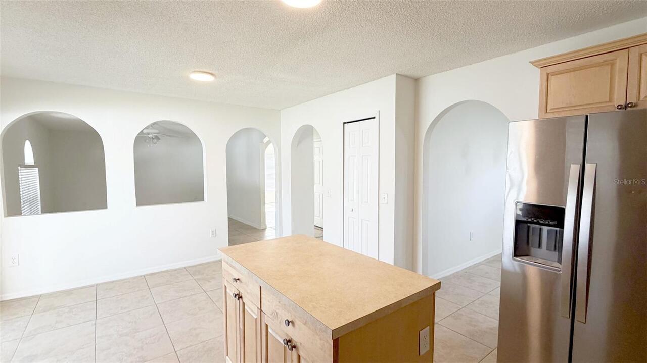 Listing Photo 9