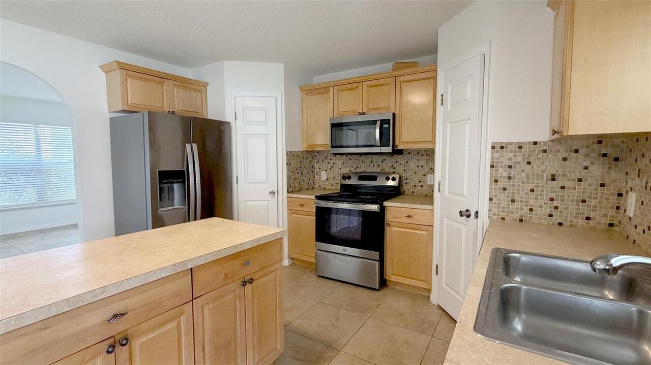 Listing Photo 10