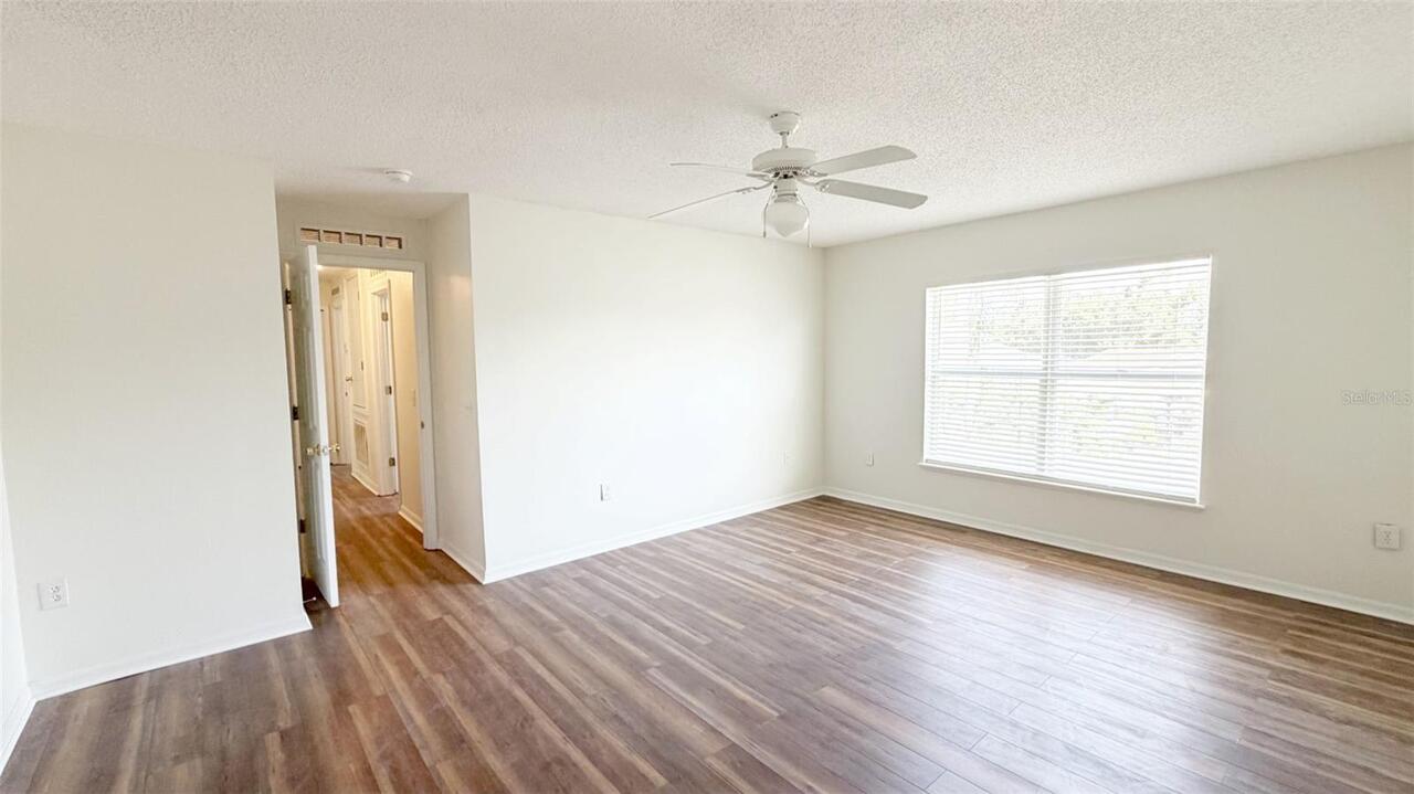 Listing Photo 34