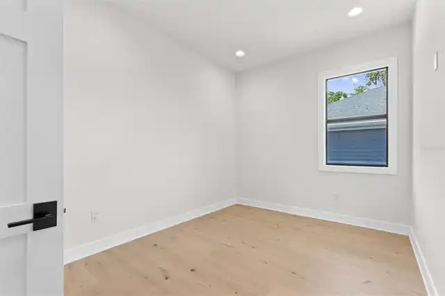 Listing Photo 33