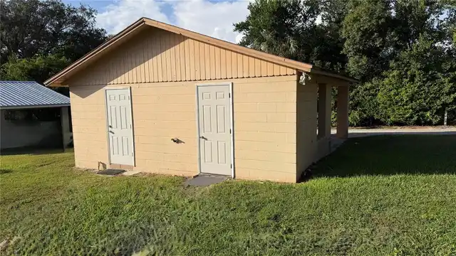 Listing Photo 10