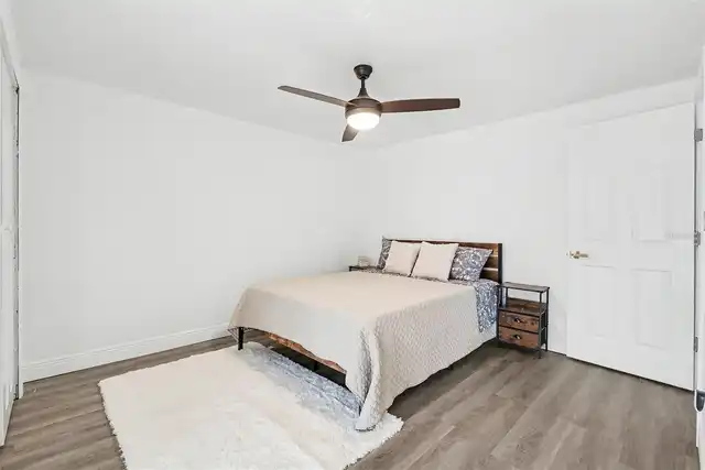 Listing Photo 12