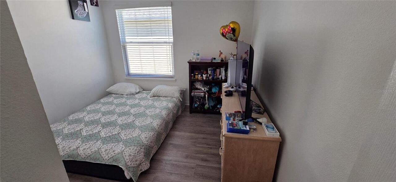 Listing Photo 8