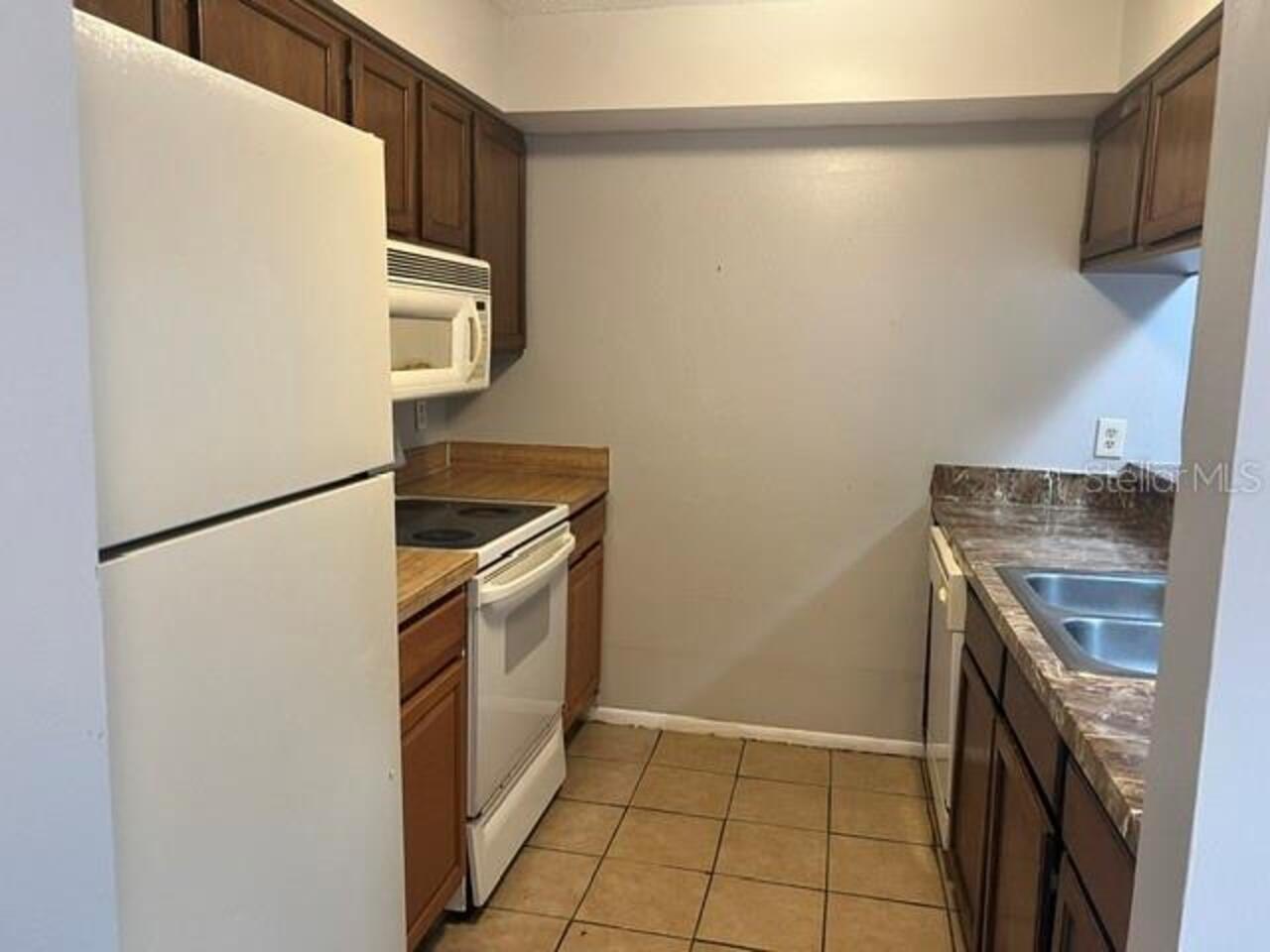 Listing Photo 9