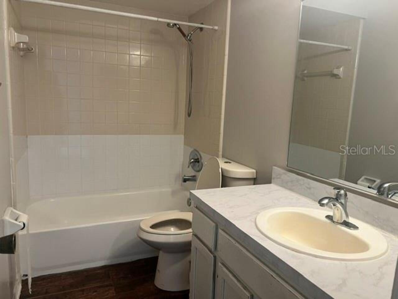 Listing Photo 10
