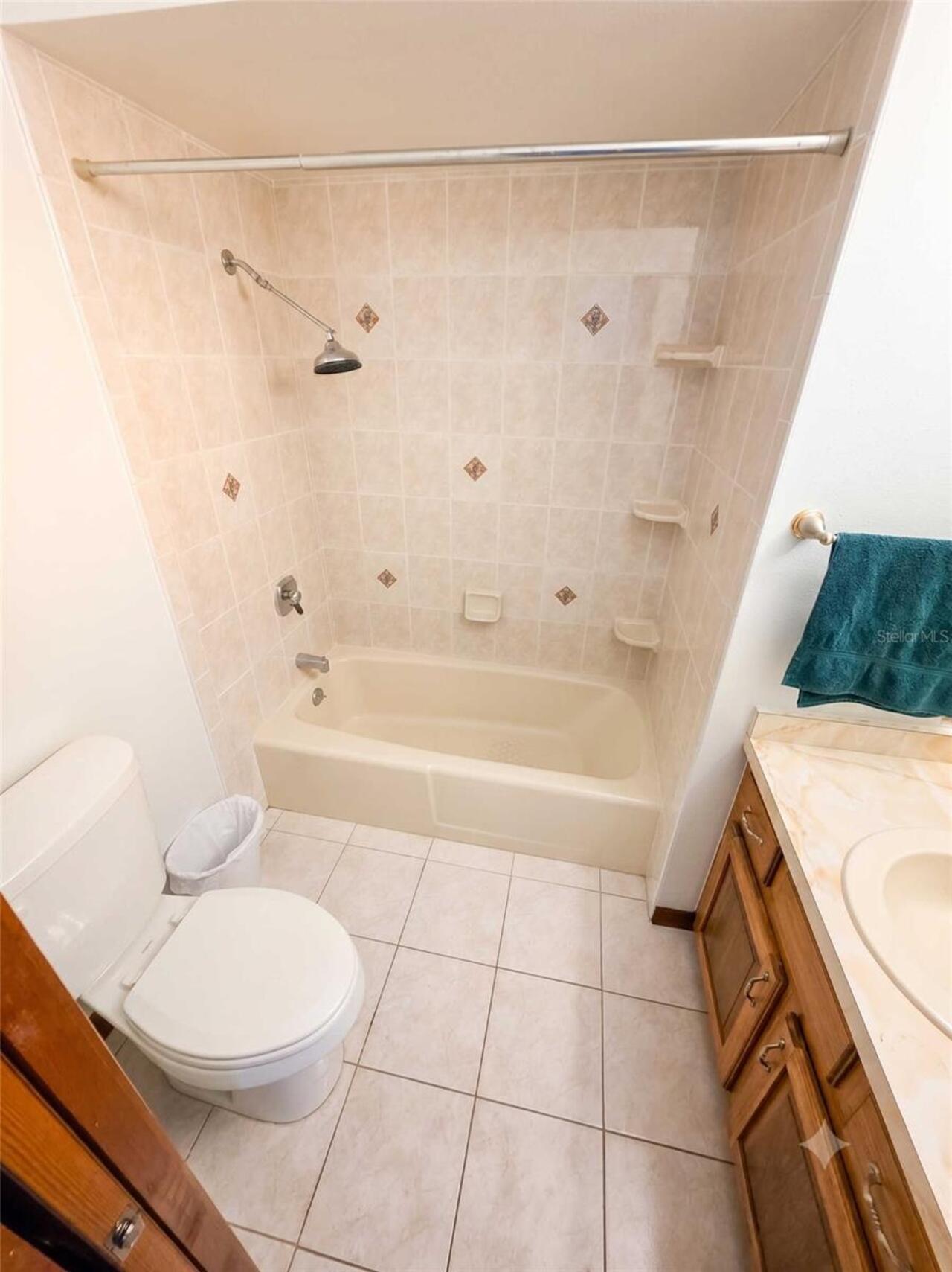 Listing Photo 11