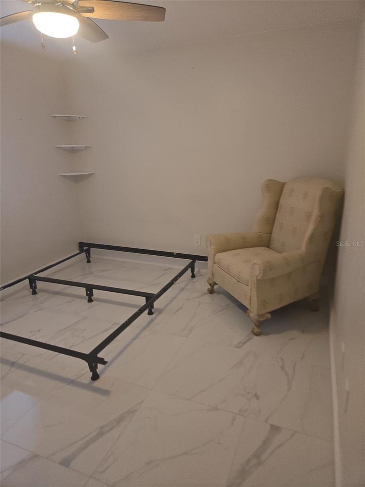 Listing Photo 16