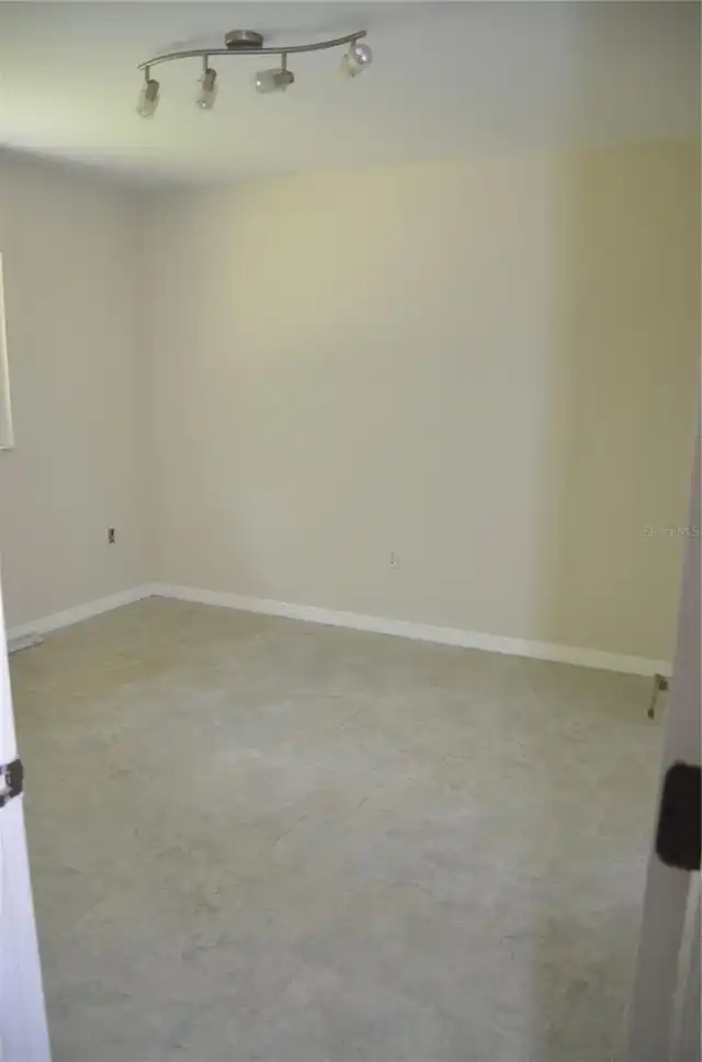 Listing Photo 24