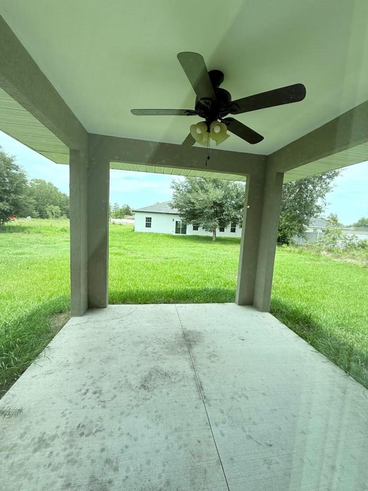 Listing Photo 11