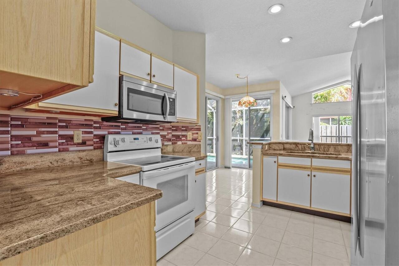 Listing Photo 16