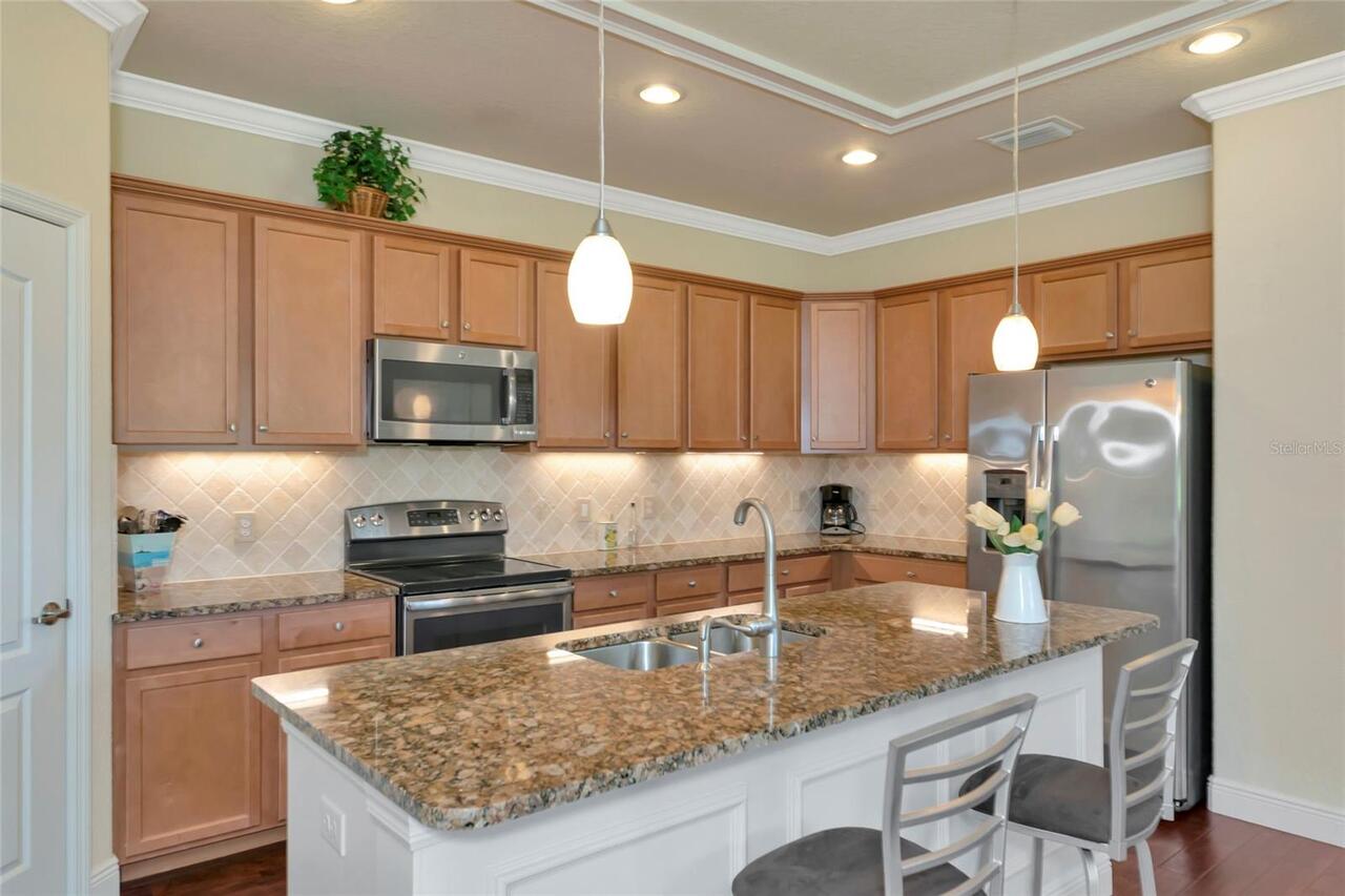 Listing Photo 10