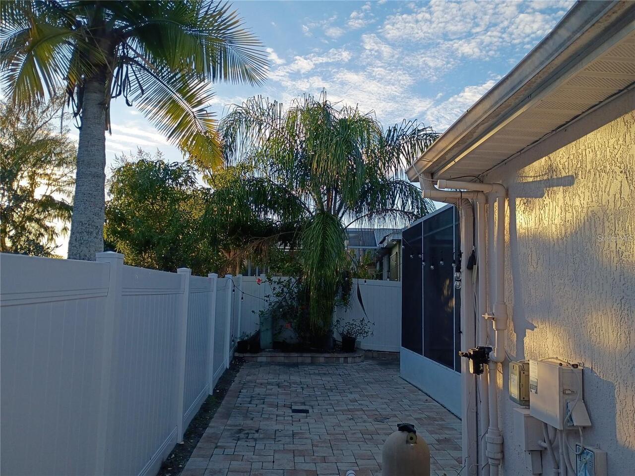 Listing Photo 17