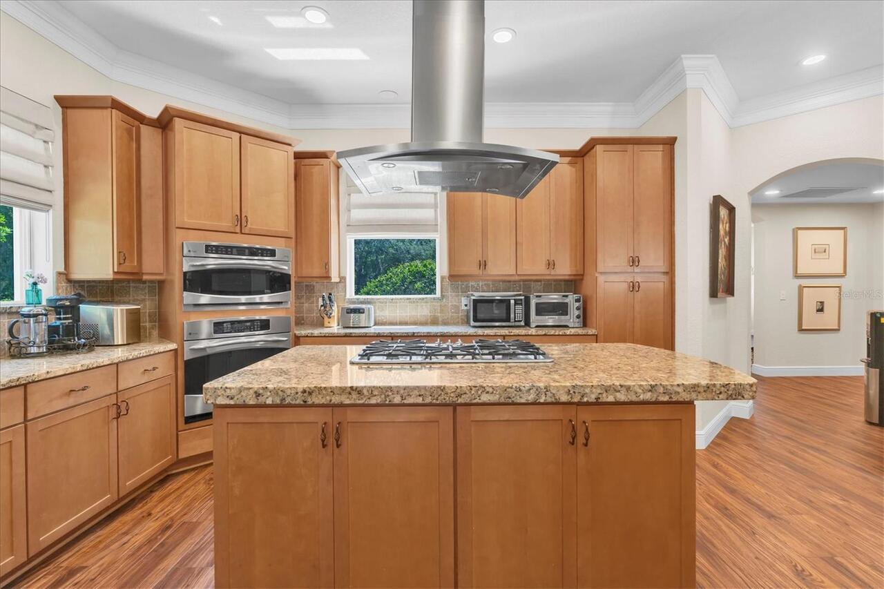 Listing Photo 17