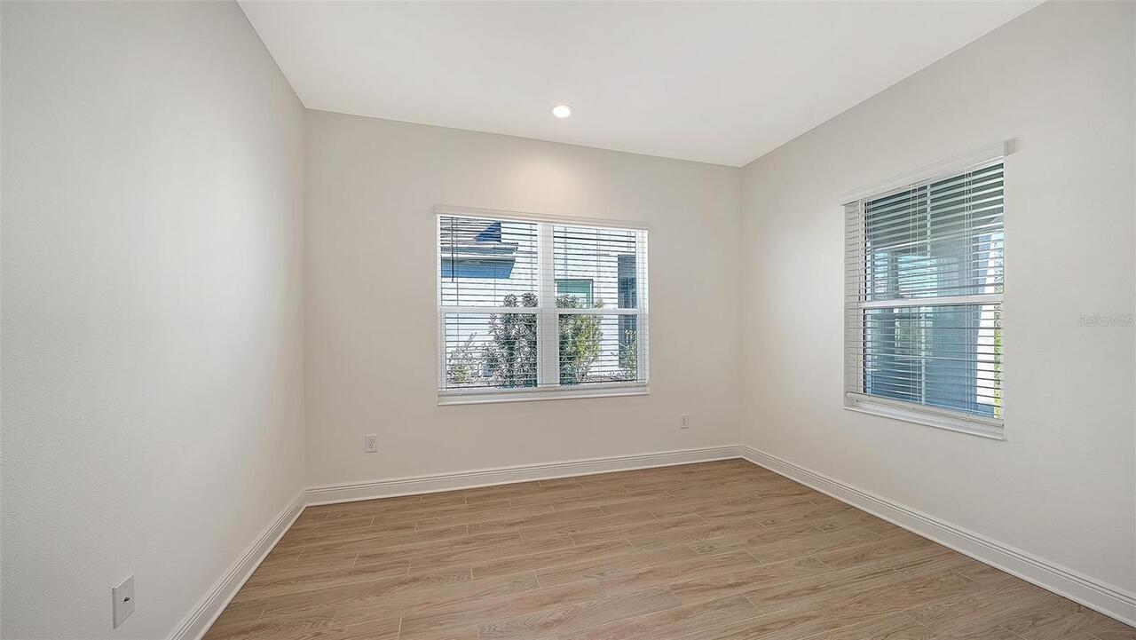 Listing Photo 28