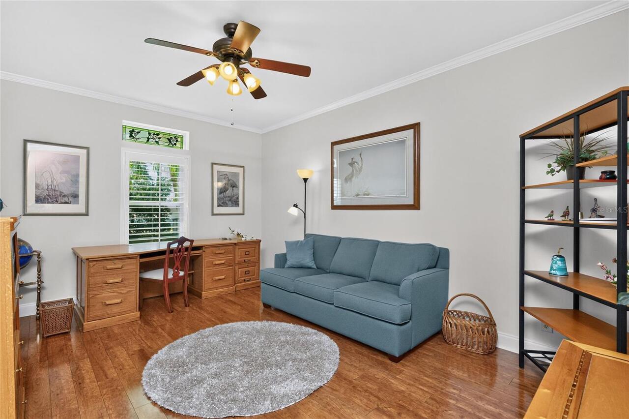 Listing Photo 10