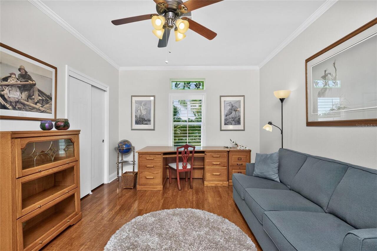 Listing Photo 11