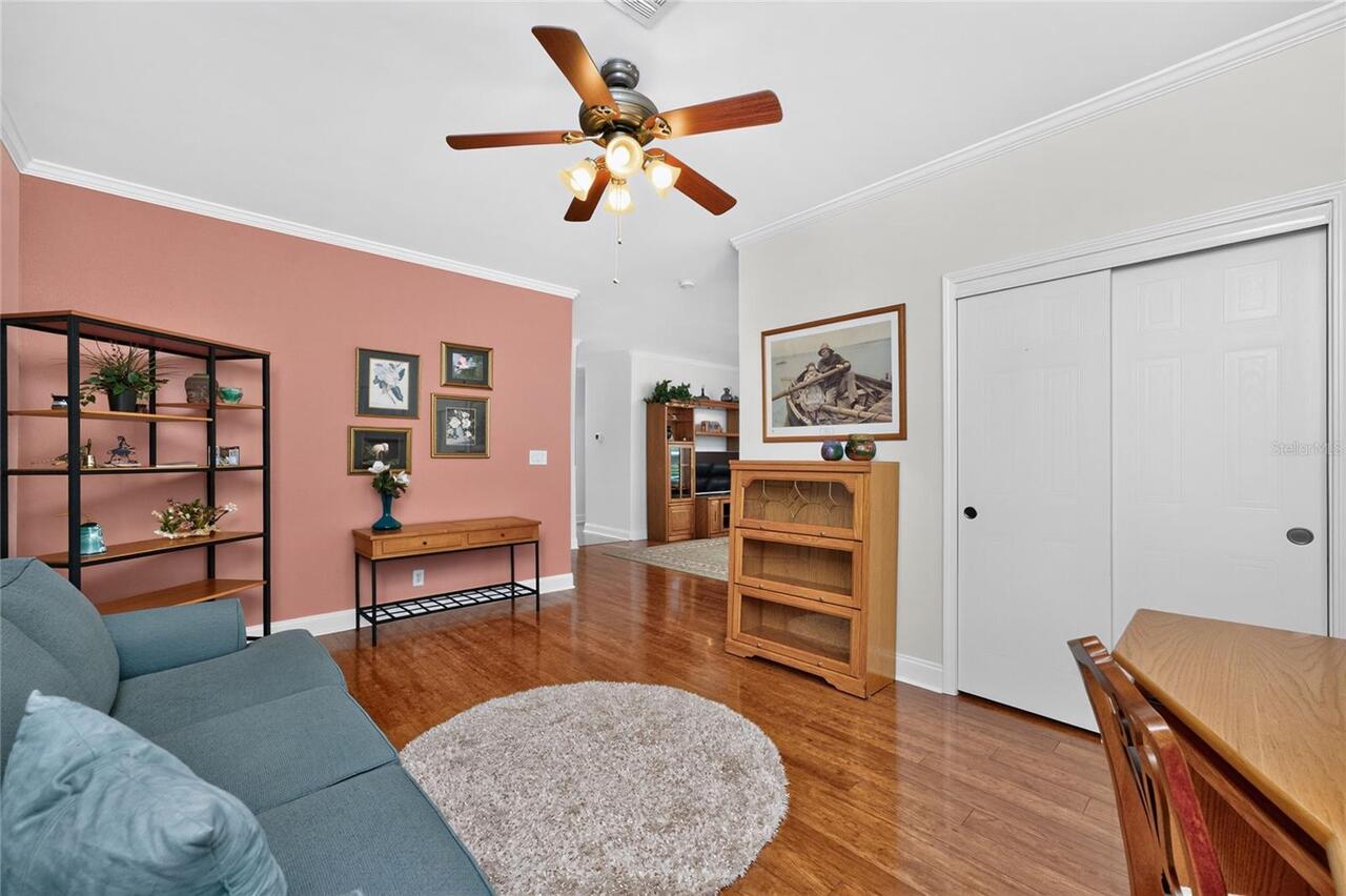 Listing Photo 12