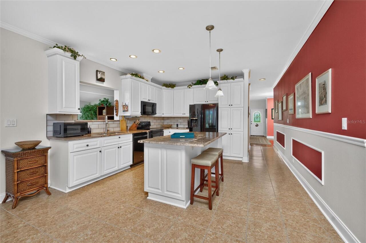 Listing Photo 16