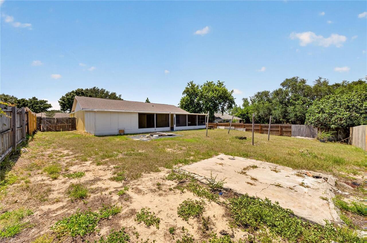 Listing Photo 10