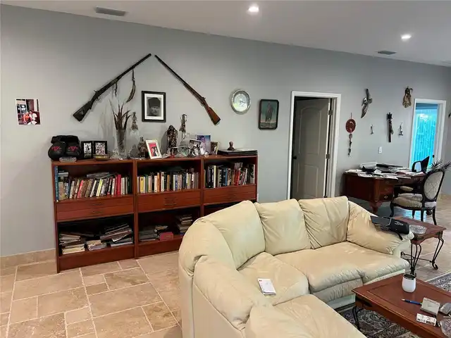 Listing Photo 6